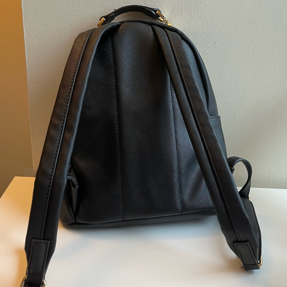 Tommy Hilfiger small faux leather backpack - black - Picture 7 of 11
